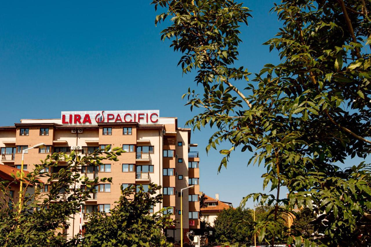 Lira Pacific Aparthotel Constanta Exterior photo